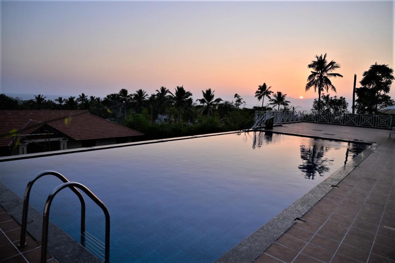 Aadisaktthi Leisure Resort, Kovalam Thiruvananthapuram Exterior photo